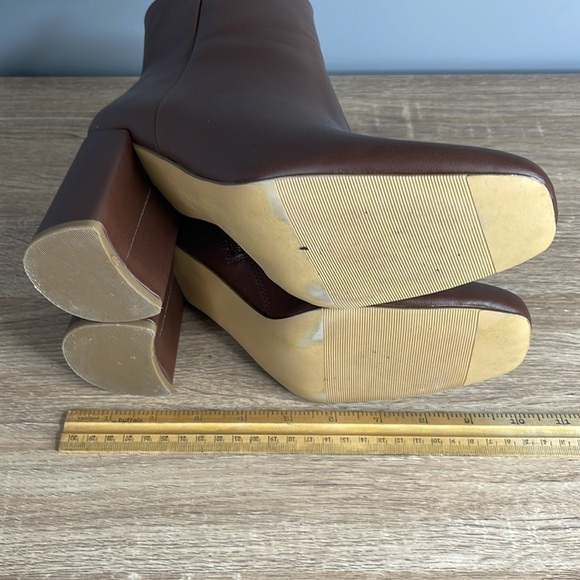 Madden Girl Steve Madden While Elegant Brown Ankle Boots - Picture 9 of 12